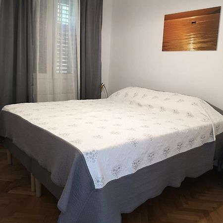 Apartmani Nadalina Veli Lošinj 外观 照片