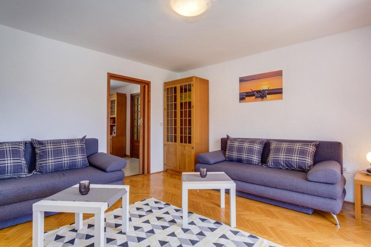 Apartmani Nadalina Veli Lošinj 外观 照片