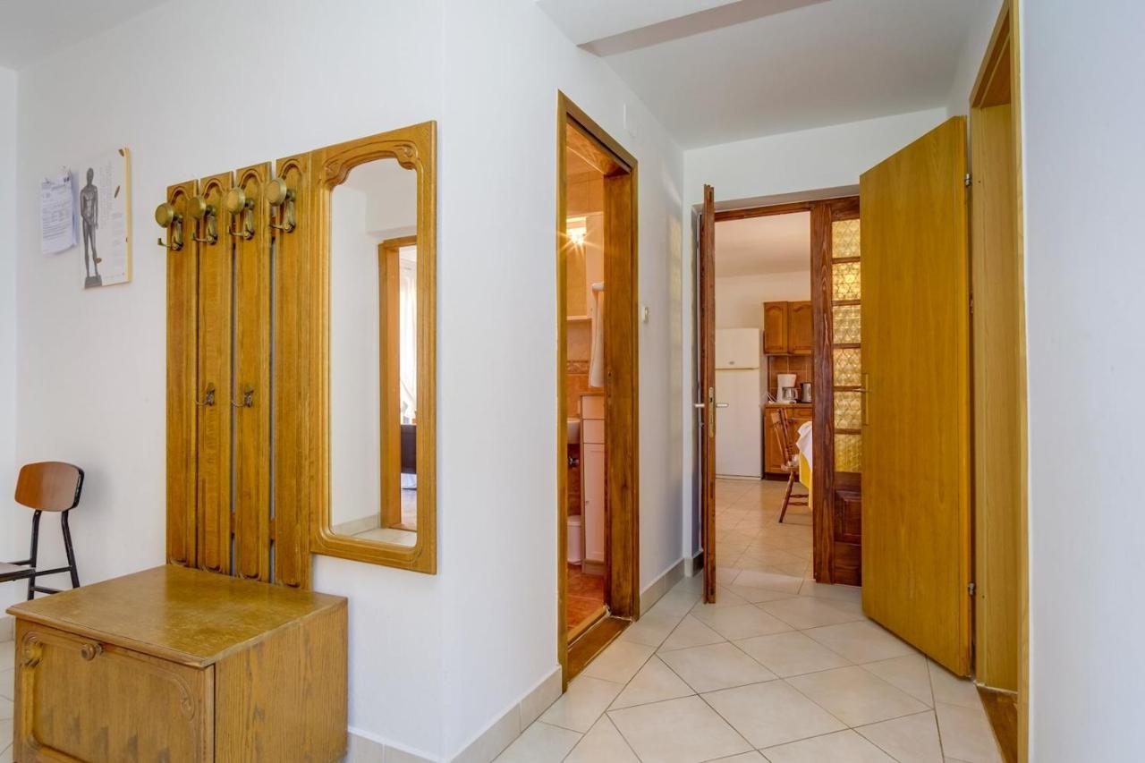 Apartmani Nadalina Veli Lošinj 外观 照片